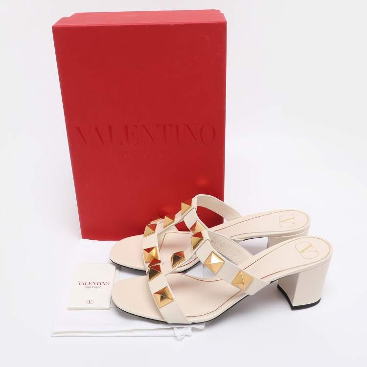 Pre Owned Valentino Cream Leather Roman Stud Block Heel Slides Sandals Size 41