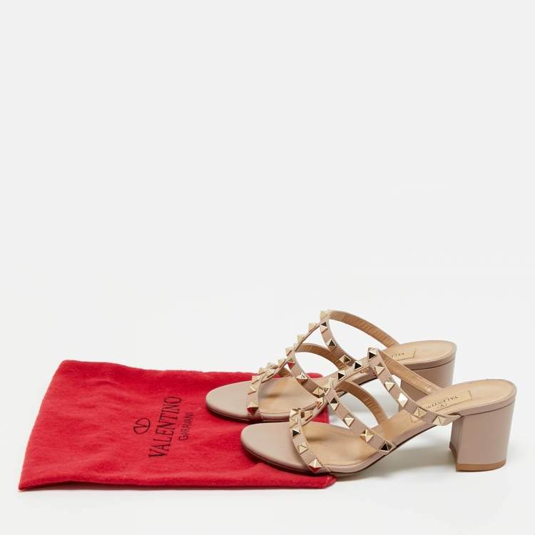 Pre Owned Valentino Beige Leather Rockstud Ankle Strap Sandals Size 35.5