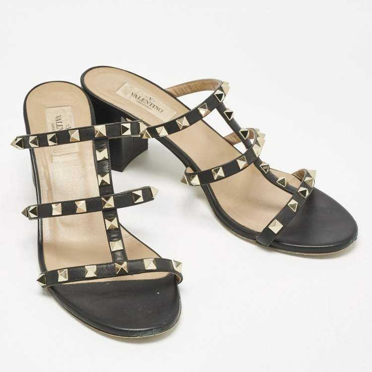 Pre Owned Valentino Black Leather Rockstud Slide Sandals Size 40
