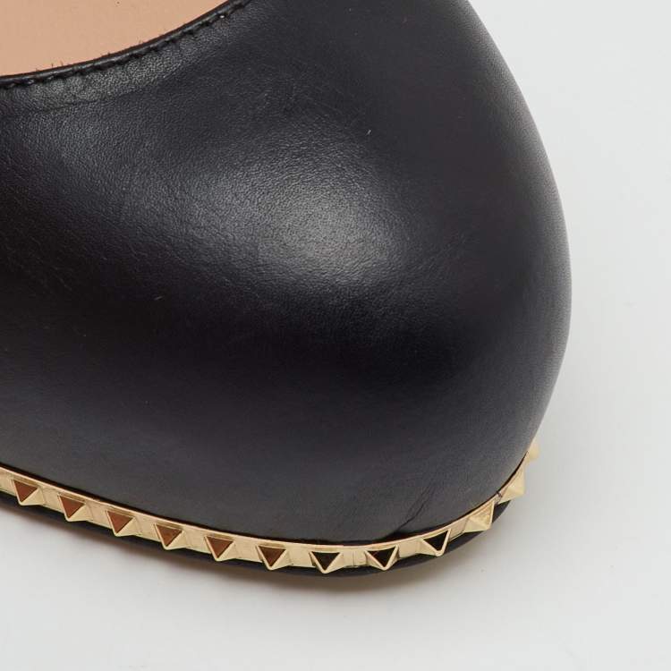Pre Owned Valentino Black Leather Rockstud Round Toe Platform Pumps Size 36
