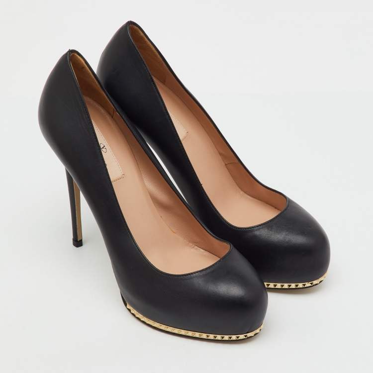 Pre Owned Valentino Black Leather Rockstud Round Toe Platform Pumps Size 36