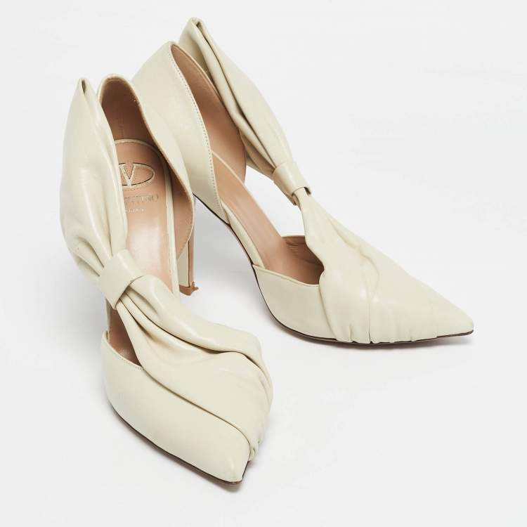 Pre Owned Valentino Off White Leather Bow D'orsay Pumps Size 37