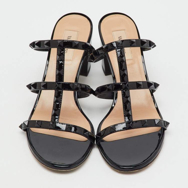 Pre Owned Valentino Black Patent Leather Rockstud Slide Sandals Size 40.5