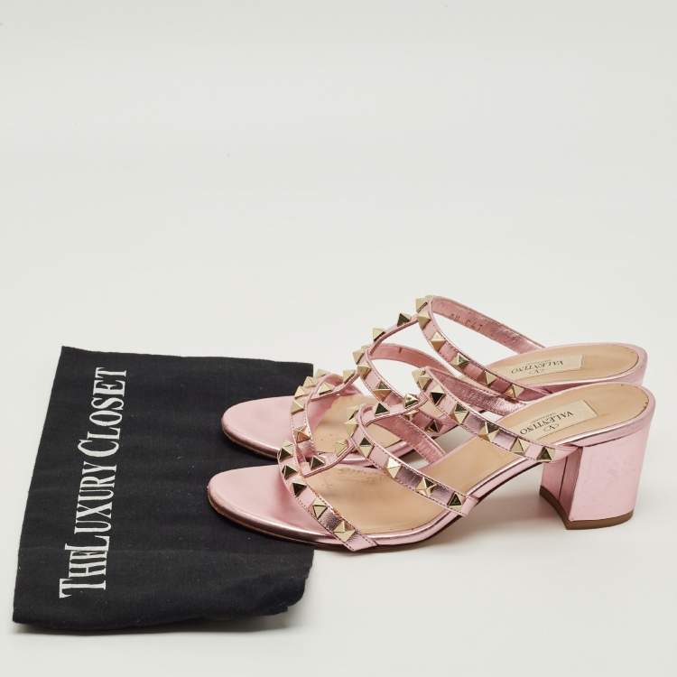 Pre Owned Valentino Metallic Pink Leather Rockstud Slide Sandals Size 36