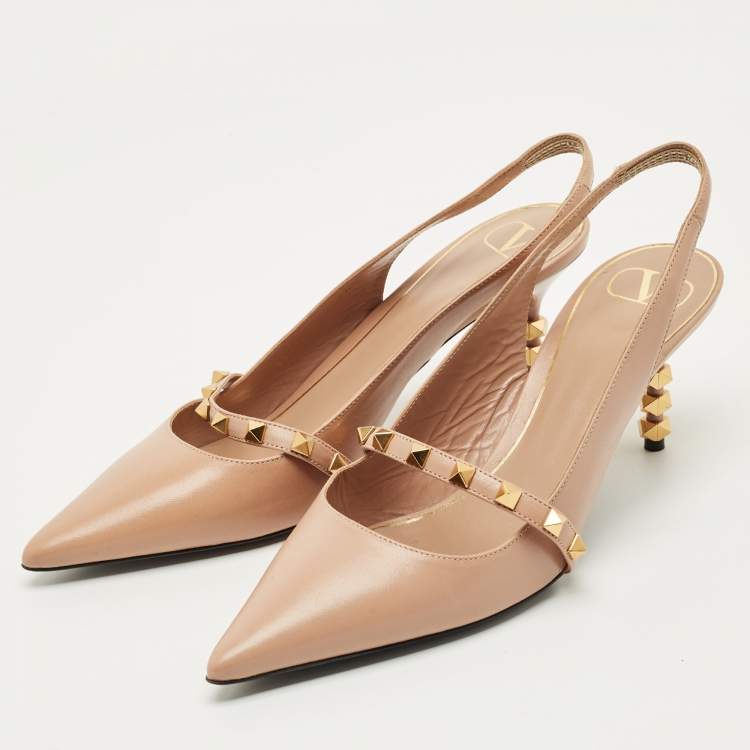 Pre Owned Valentino Beige Leather Pointed Toe Rockstud Slingback Pumps Size 40.5