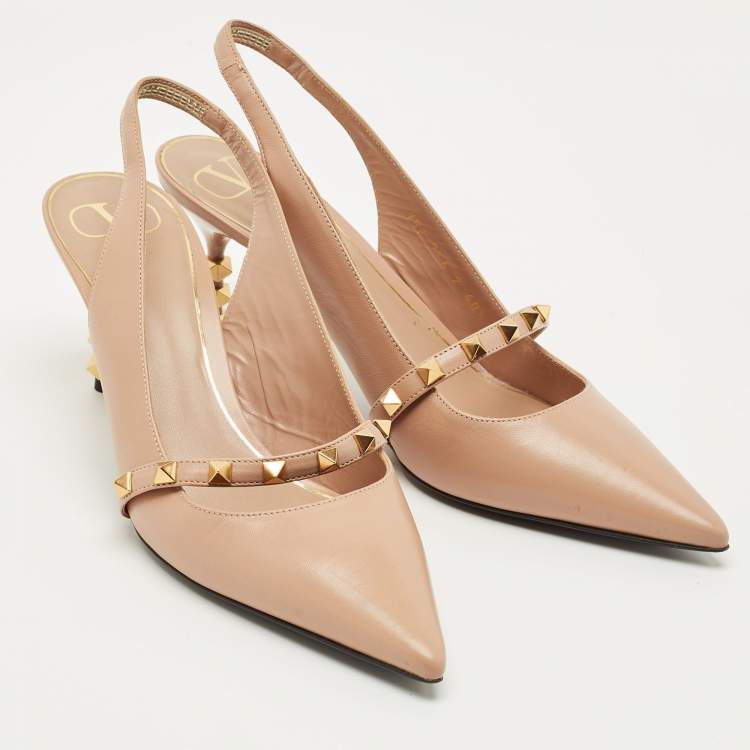 Pre Owned Valentino Beige Leather Pointed Toe Rockstud Slingback Pumps Size 40.5