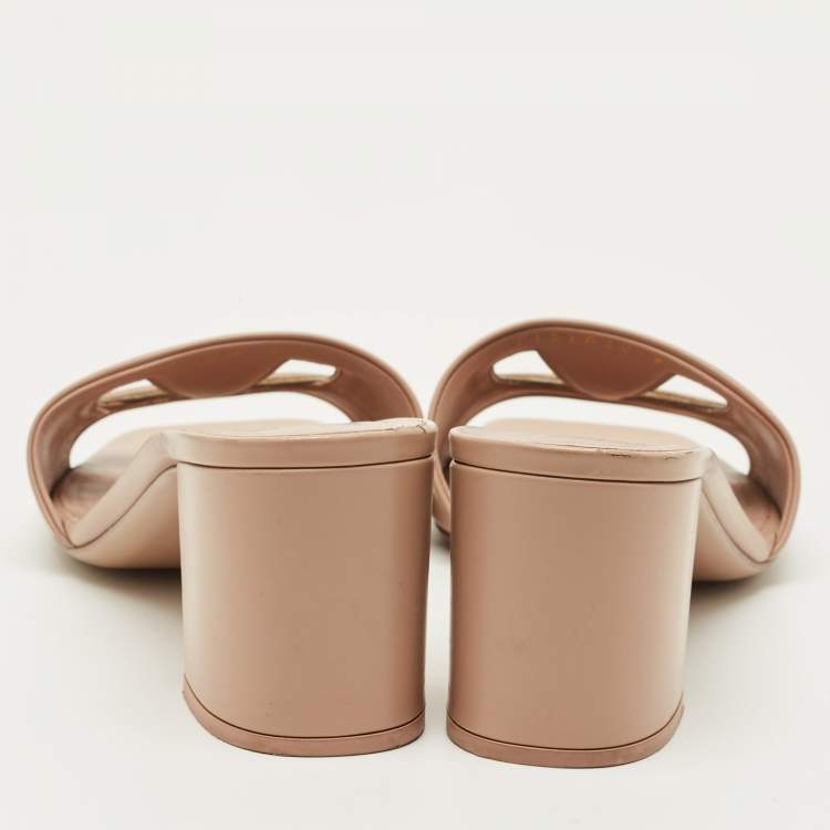 Pre Owned Valentino Beige Leather VLogo Slide Sandals Size 38.5