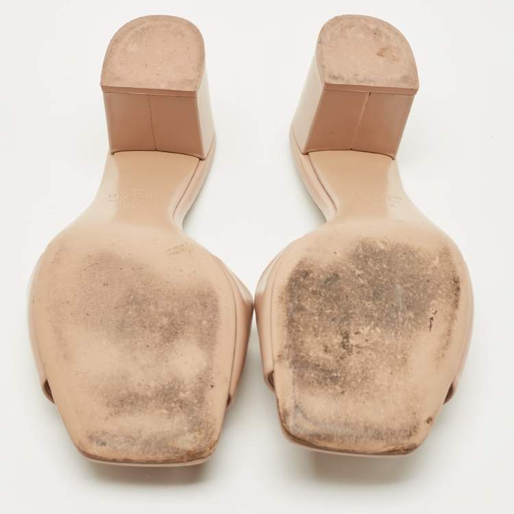 Pre Owned Valentino Beige Leather VLogo Slide Sandals Size 38.5