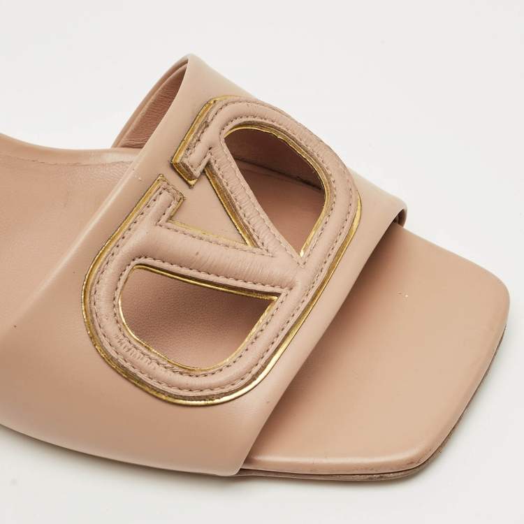 Pre Owned Valentino Beige Leather VLogo Slide Sandals Size 38.5