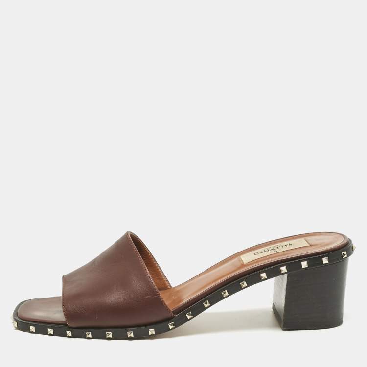 Pre Owned Valentino Brown Leather Rockstud Open Toe Slide Sandals Size 38