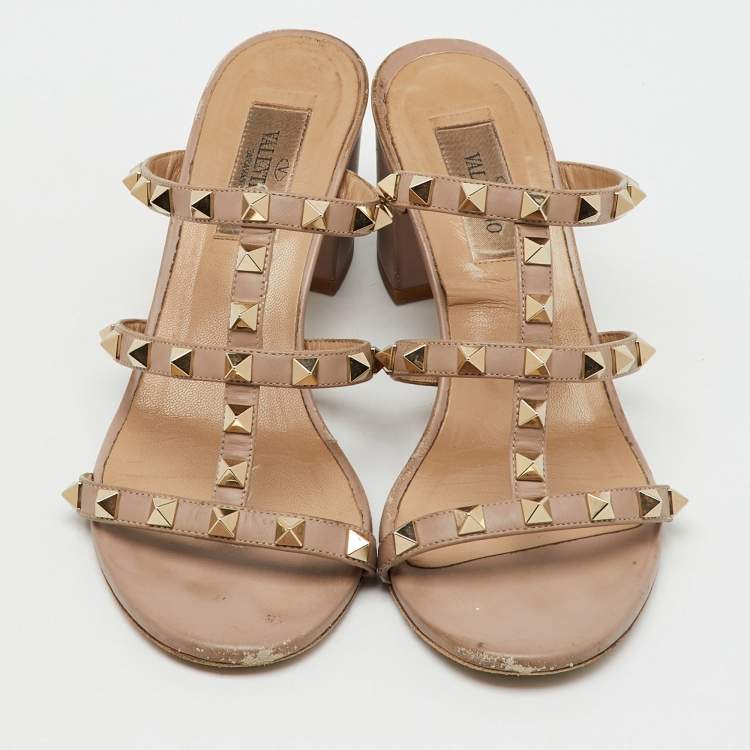 Pre Owned Valentino Beige Leather Rockstud Block Heel Slide Sandals Size 37