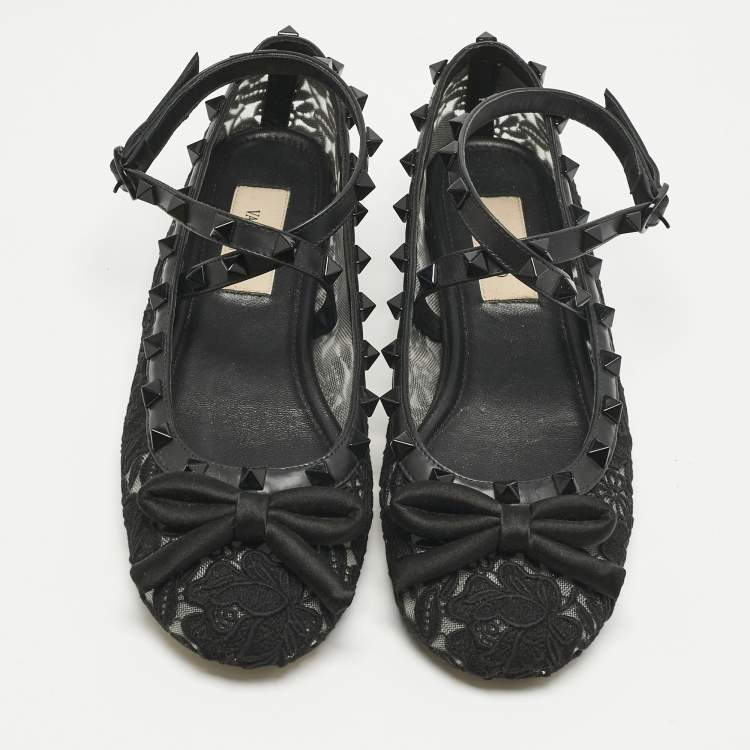 Pre Owned Valentino Black Lace andLeather Rockstud Ballet Flats Size 36