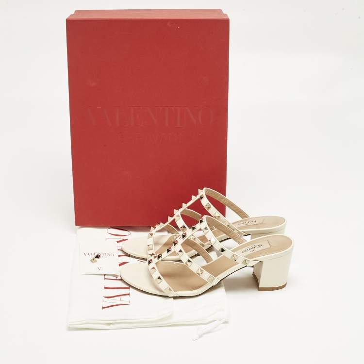 Pre Owned Valentino Cream Leather Rockstud Slide Sandals Size 37.5