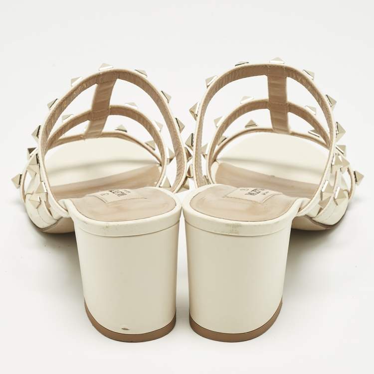 Pre Owned Valentino Cream Leather Rockstud Slide Sandals Size 37.5