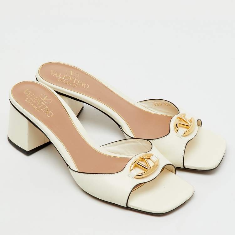 Pre Owned Valentino White Leather Vlogo Slide Sandals Size 38