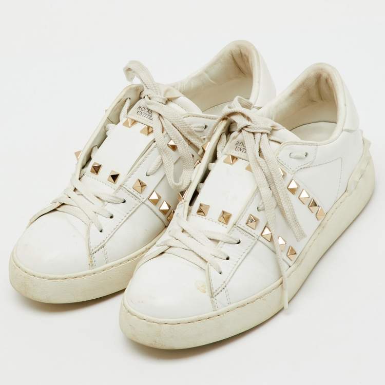 Pre Owned Valentino White Leather Rockstud Low Top Sneakers Size 37.5