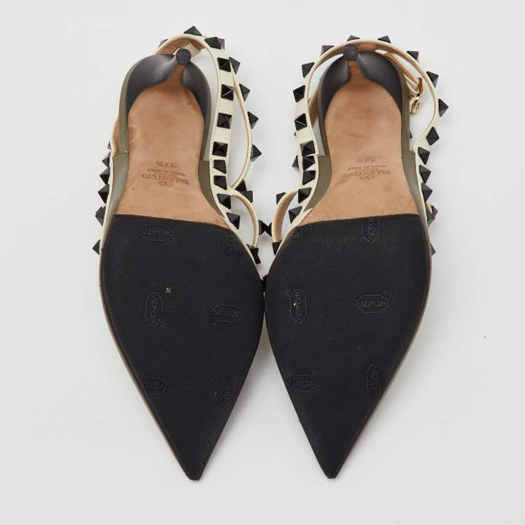 Pre Owned Valentino White/Olive Green Leather Rockstud Ankle Strap Pumps Size 37.5