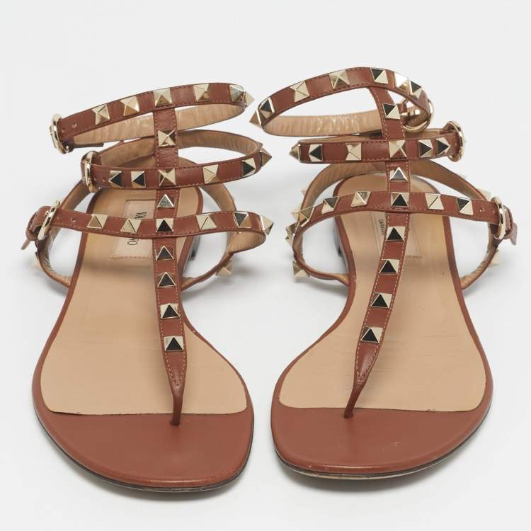 Pre Owned Valentino Brown Leather Rockstud Flat Thong Sandals Size 38