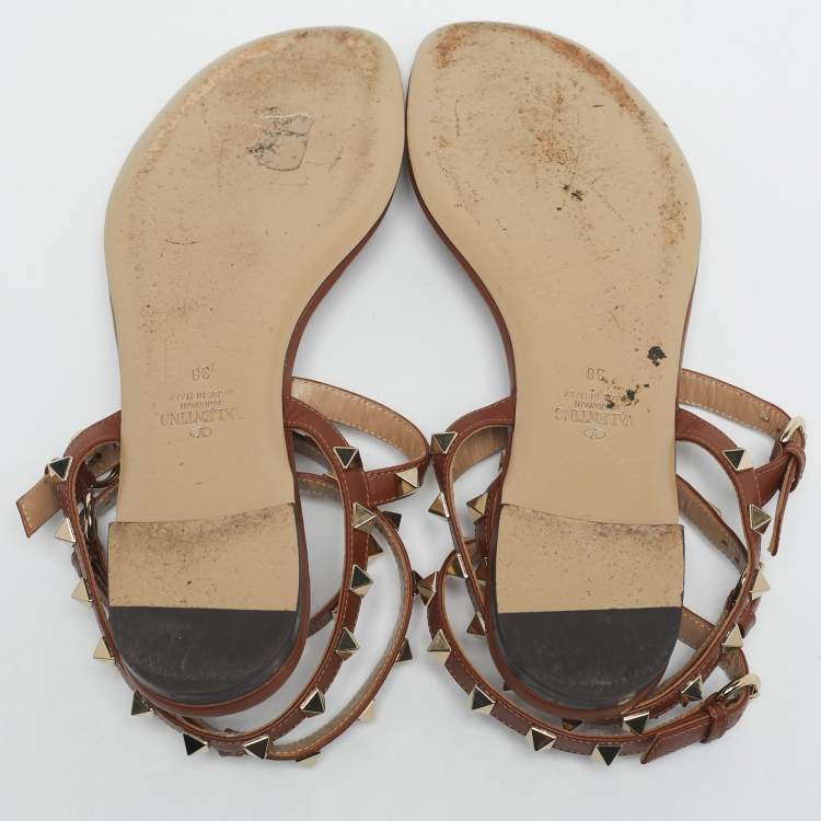 Pre Owned Valentino Brown Leather Rockstud Flat Thong Sandals Size 38