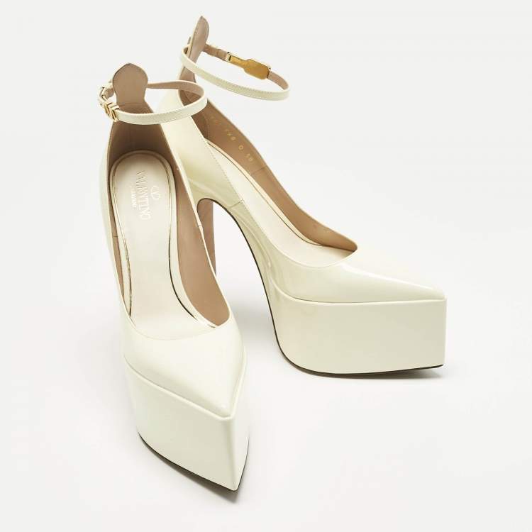 Pre Owned Valentino Cream Patent Leather Tan-Go Platform Pumps Size 38