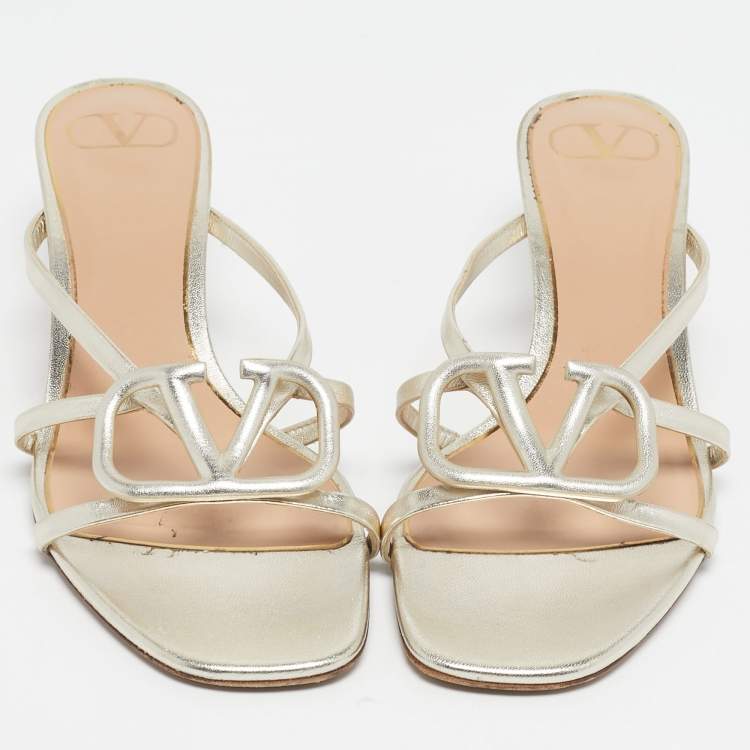 Pre Owned Valentino Metallic Leather VLogo Signature Slide Sandals Size 40.5