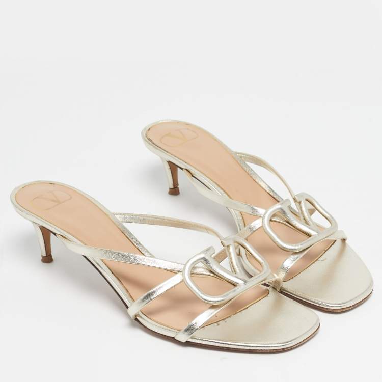 Pre Owned Valentino Metallic Leather VLogo Signature Slide Sandals Size 40.5