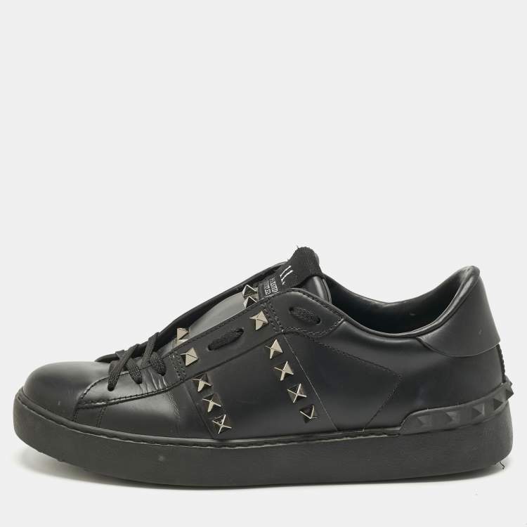 Pre Owned Valentino Black Leather Rockstud Untitled Low Top Sneakers Size 39