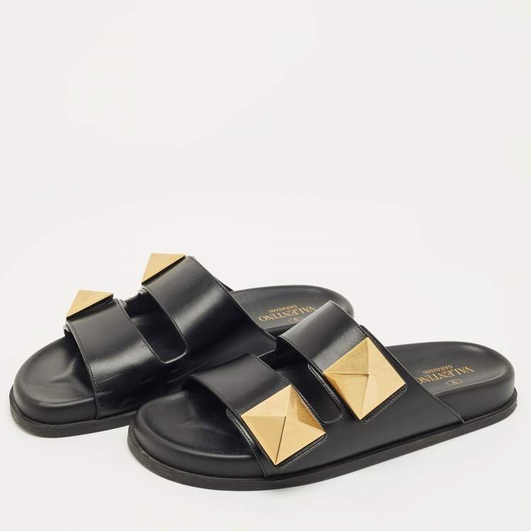 Pre Owned Valentino Black Leather One Stud Flat Sandals Size 40.5