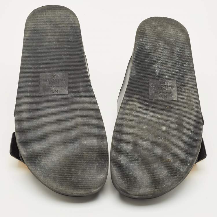 Pre Owned Valentino Black Leather One Stud Flat Sandals Size 40.5