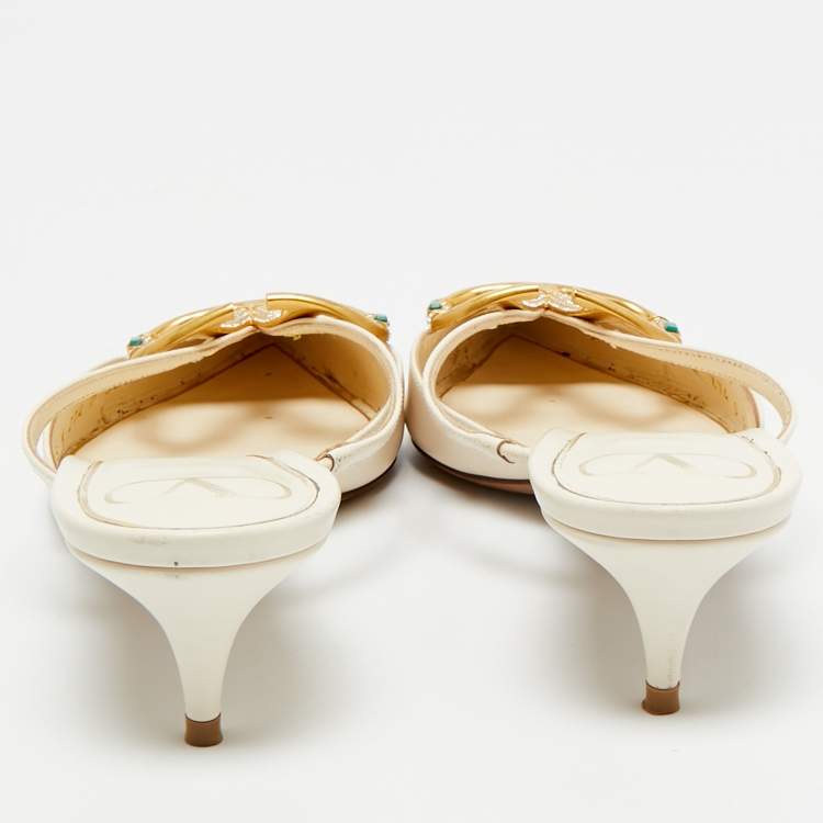 Pre Owned Valentino Cream Leather VLogo Pointed Toe Mule Sandals Size 38.5