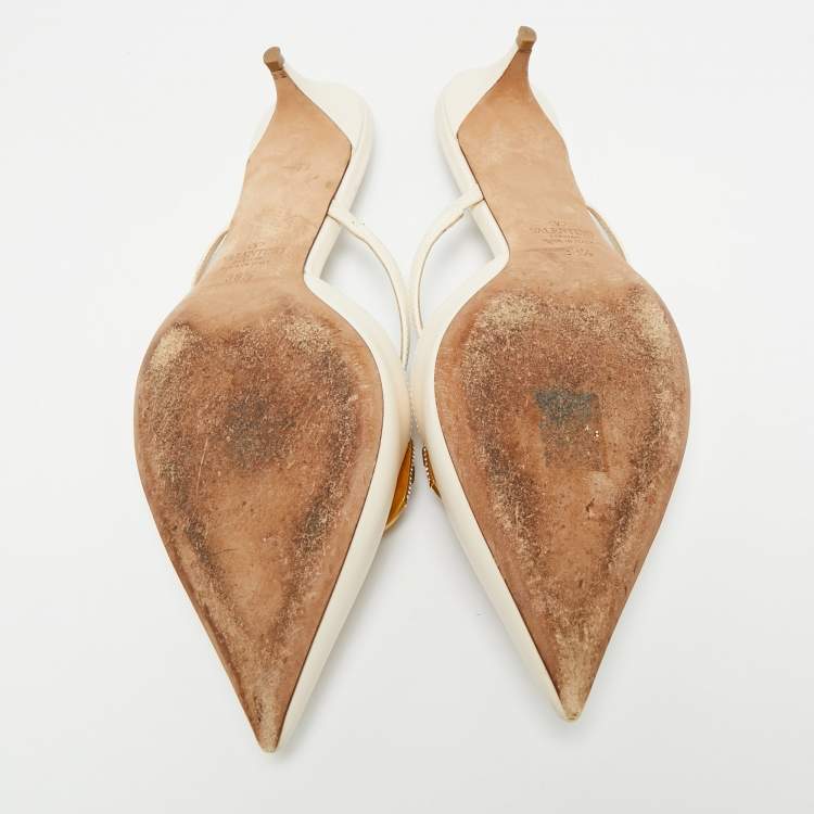Pre Owned Valentino Cream Leather VLogo Pointed Toe Mule Sandals Size 38.5