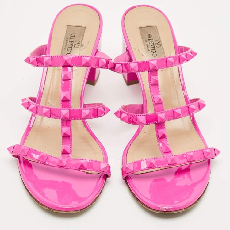 Pre Owned Valentino Pink Patent Leather Rockstud Slide Sandals Size 40