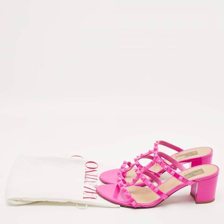 Pre Owned Valentino Pink Patent Leather Rockstud Slide Sandals Size 40