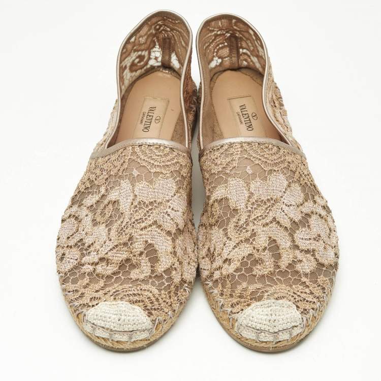 Pre Owned Valentino Beige/Gold Lace and Leather Espadrille Flats Size Size 39
