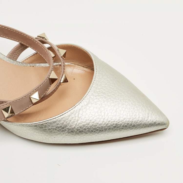 Pre Owned Valentino Beige/Silver Leather and Leather Rockstud Mules Size 37