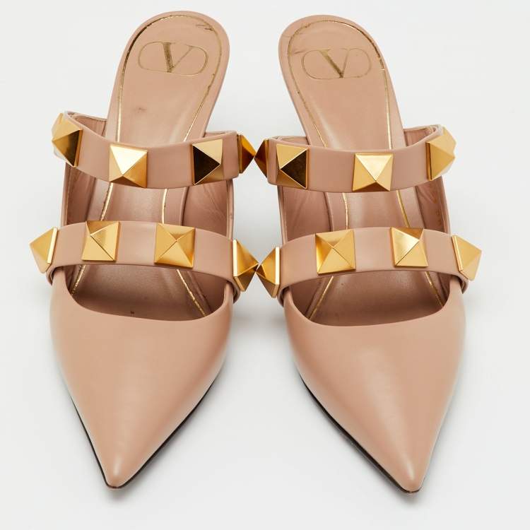 Pre Owned Valentino Beige Leather Roman Stud Pointed Toe Mules Size 39.5