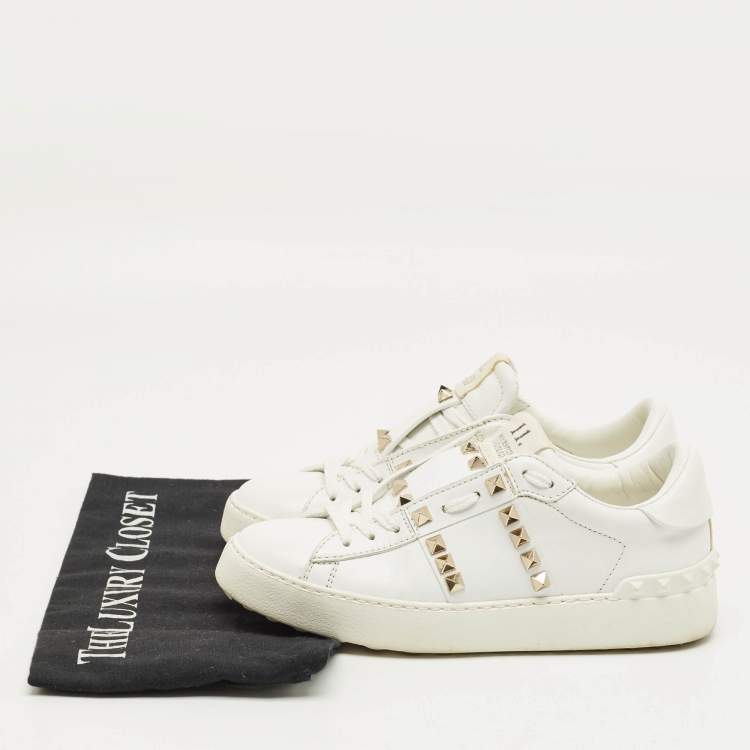 Pre Owned Valentino White Leather Rockstud Untitled Low Top Sneakers Size 34