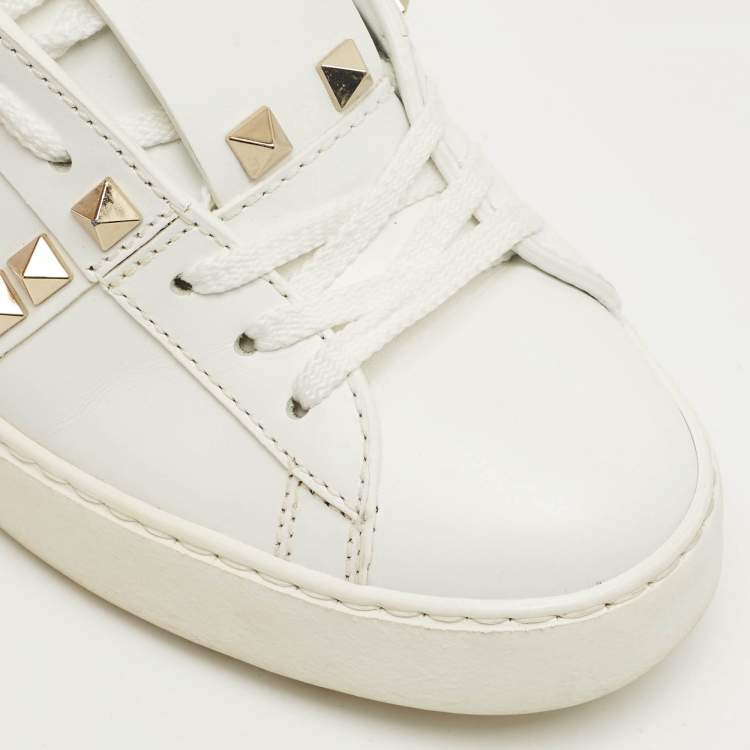 Pre Owned Valentino White Leather Rockstud Untitled Low Top Sneakers Size 34
