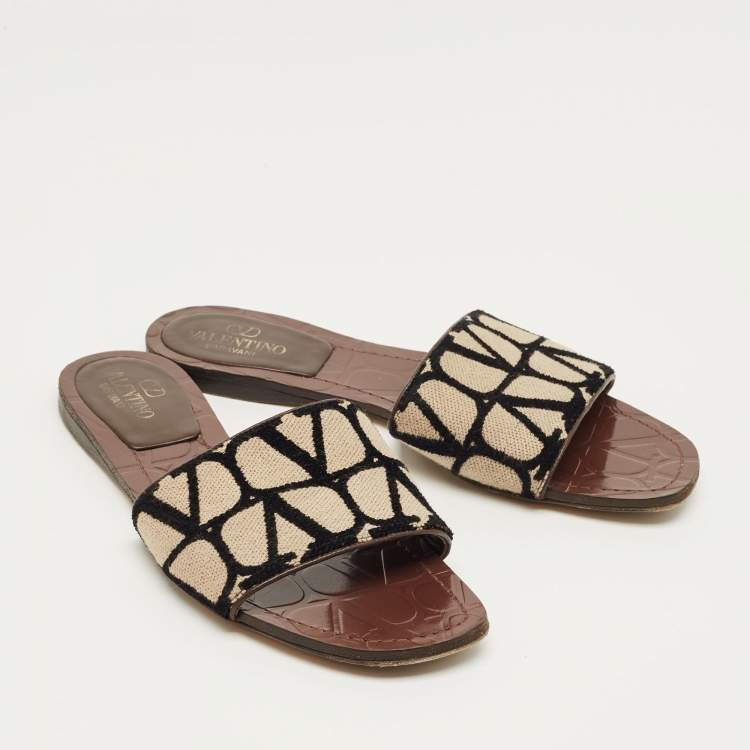 Pre Owned Valentino Beige/Black Iconographe Canvas Flat Slides Size 37.5