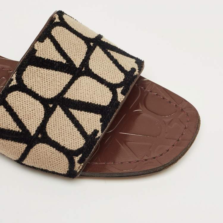 Pre Owned Valentino Beige/Black Iconographe Canvas Flat Slides Size 37.5