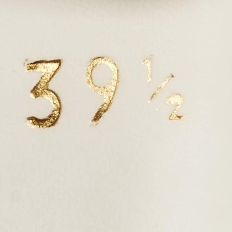 Pre Owned Valentino White/Beige Leather Backnet Rockstud Low Top Sneakers Size 39.5