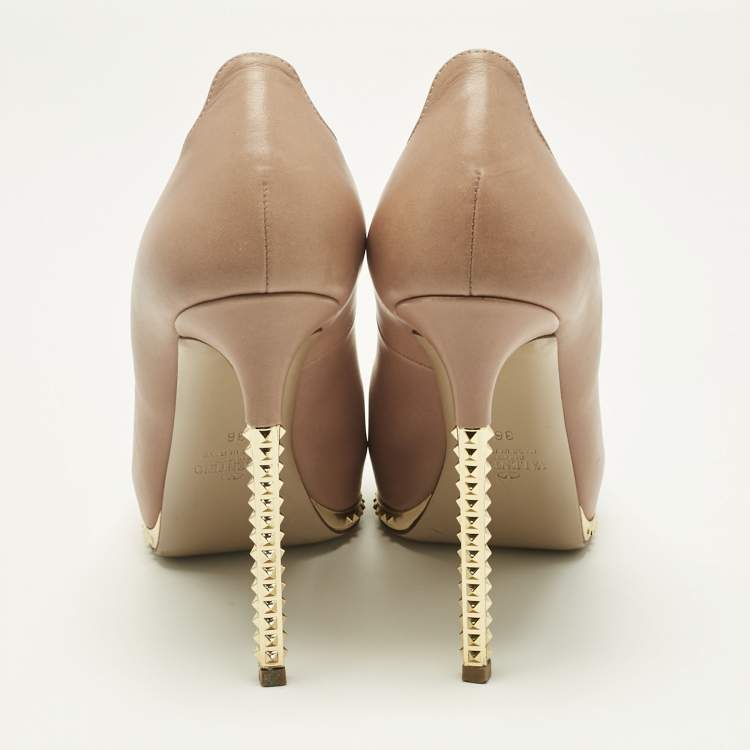 Pre Owned Valentino Beige Leather Rockstud Peep Toe Pumps Size 36