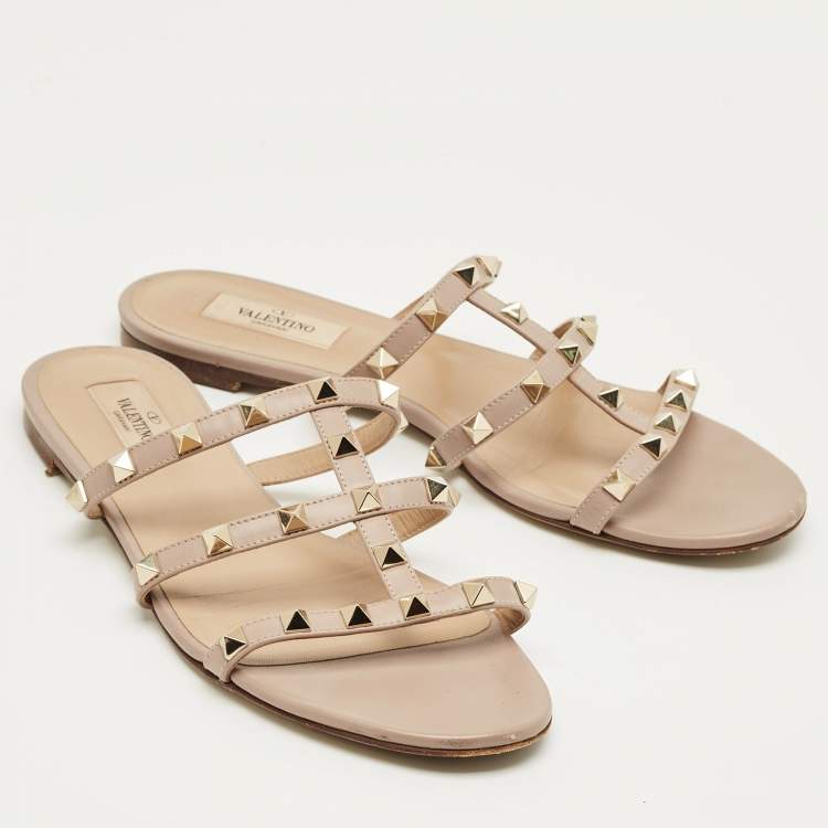 Pre Owned Valentino Beige Leather Rockstud Flat Slide Sandals Size 39