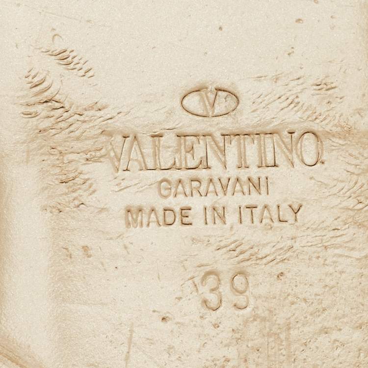 Pre Owned Valentino Beige Leather Rockstud Flat Slide Sandals Size 39