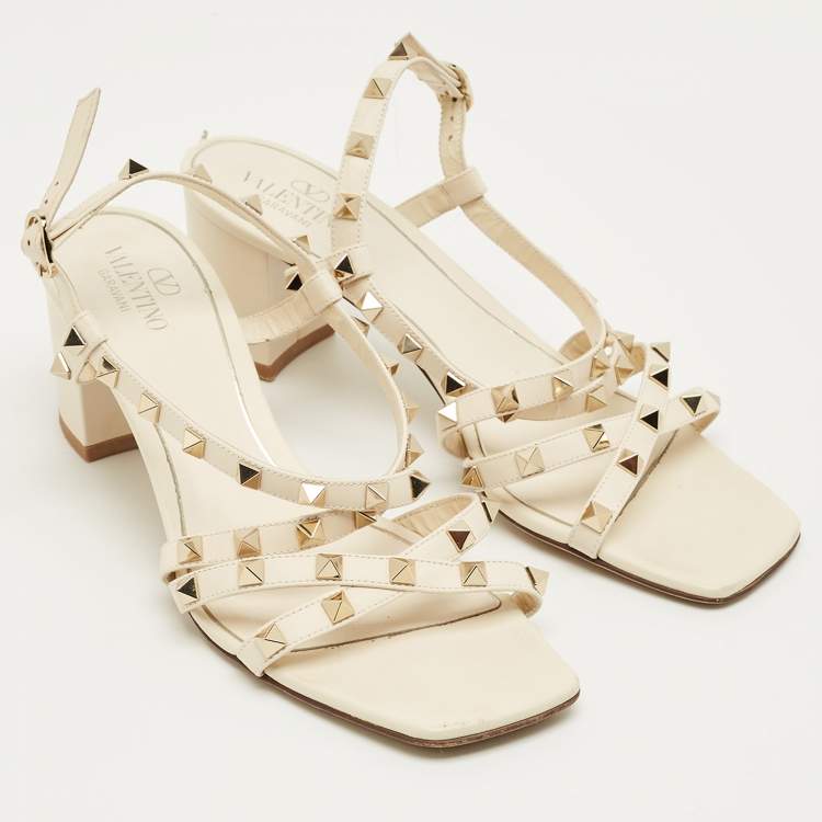 Pre Owned Valentino Off White Leather Rockstud Slingback Block Heel Sandals Size 39
