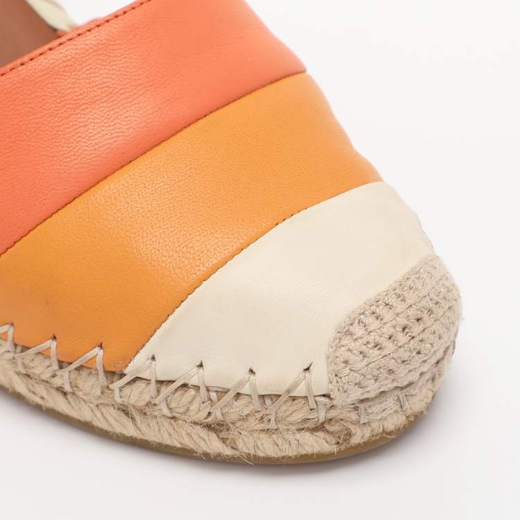 مملوكة مسبقًا Valentino Multicolor Leather Rockstud Wedge Ankle Strap Sandals Size 37