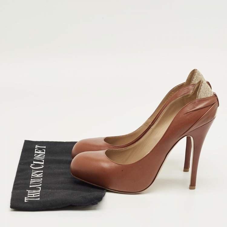 Pre Owned Valentino Brown Leather Round Toe Platform Pumps Size 39