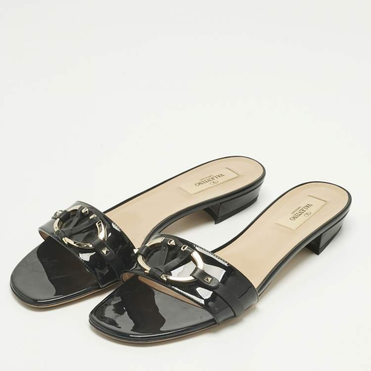 Pre Owned Valentino Black Patent Leather VLogo Slide Sandals Size 39.5