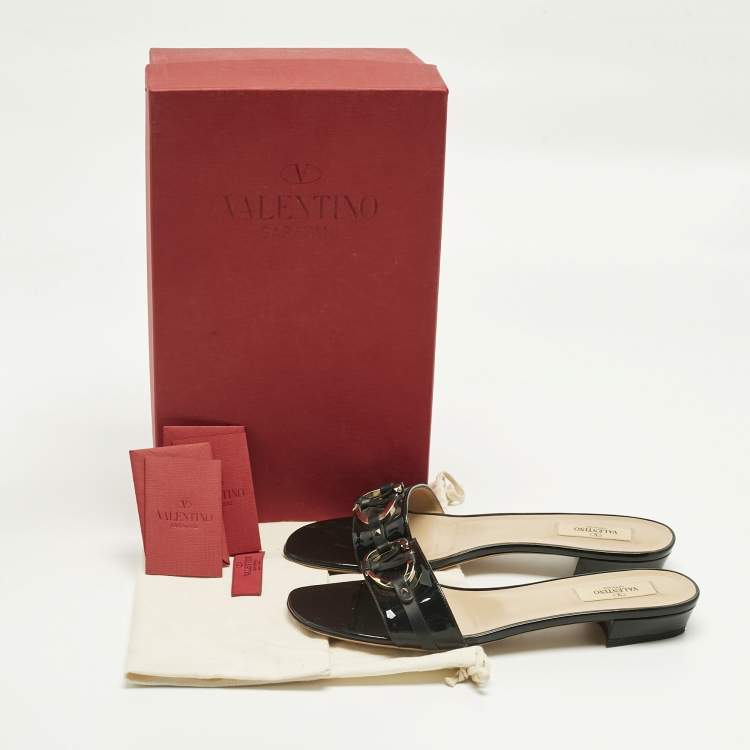 Pre Owned Valentino Black Patent Leather VLogo Slide Sandals Size 39.5