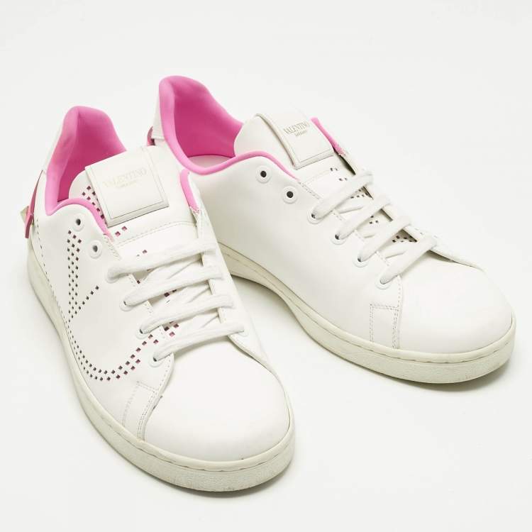 Pre Owned Valentino White Leather Vlogo Rockstud Low Top Sneakers Size 39
